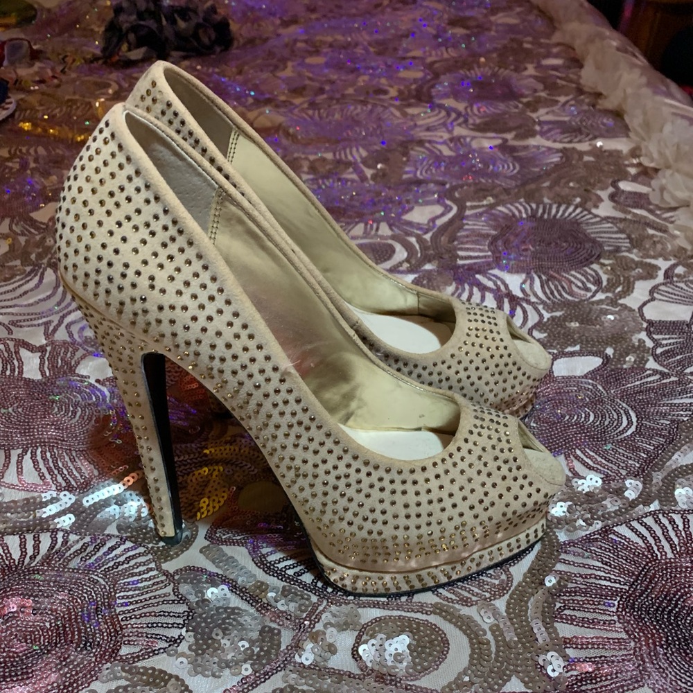 New mark platform heels with bling